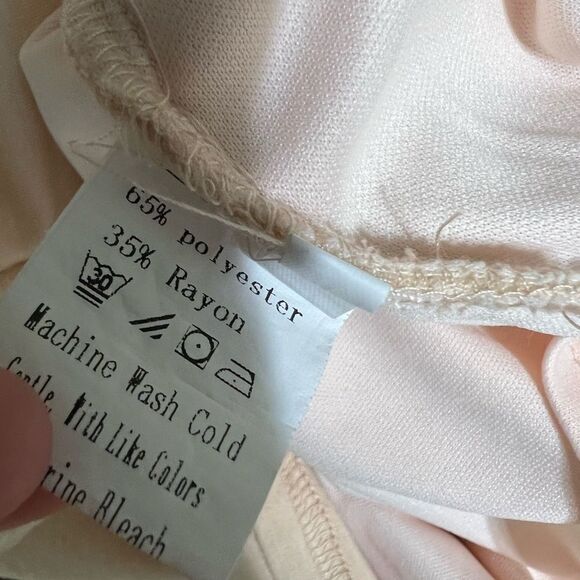 Lillusory large cream dress - Picture 4 of 5